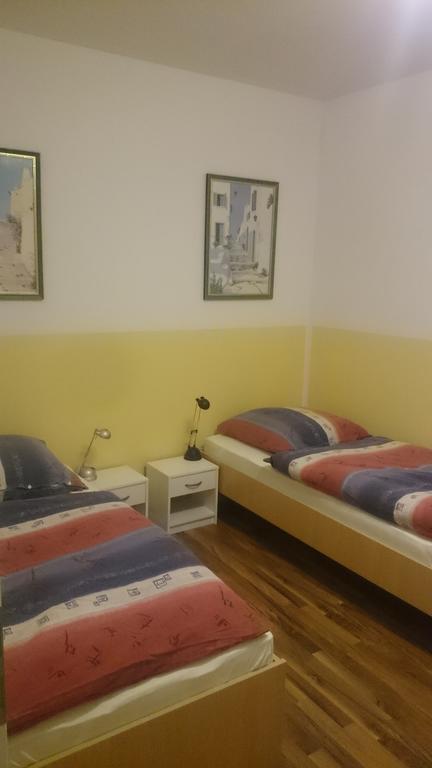 Apartment Dorn Jüchen Buitenkant foto